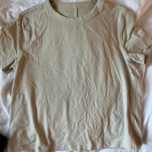 lululemon tee